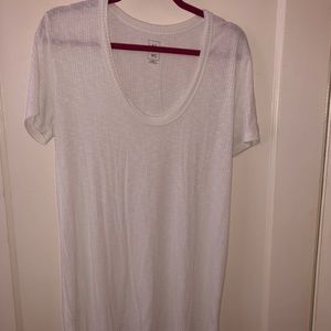 Oversized ribbed white short sleeve tee shirt